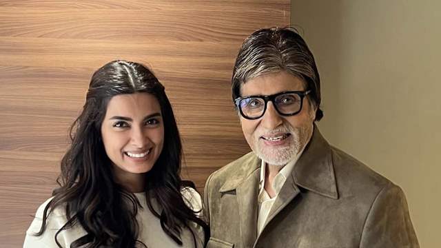 Diana Penty and Amitabh Bachchan 