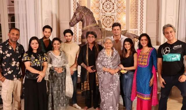 Samridhii Shukla, Shehzaada Dhami & thenew cast of Yeh Rishta Kya Kehlata Hai