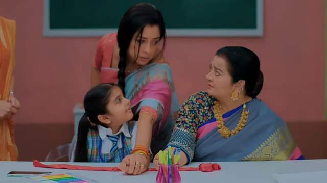 Anupama 9th November 2023 Written Episode Update : मालती देवी छोटी के स्कूल में अनुपमा की जगह लेने की कर रही है कोशिश 