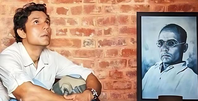 Inside Veer Savarkar's cell: Randeep Hooda pays tribute to Swatantrya Veer Savarkar on his death anniversary