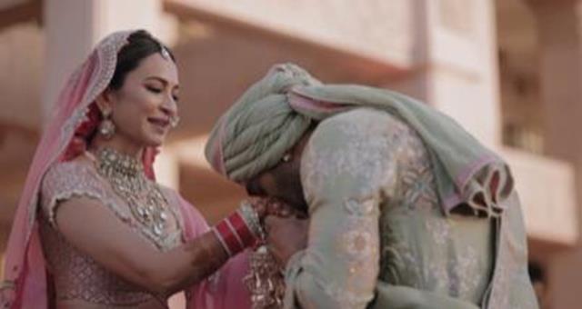  Kriti Kharbanda & Pulkit Samrat share emotional wedding video on Instagram