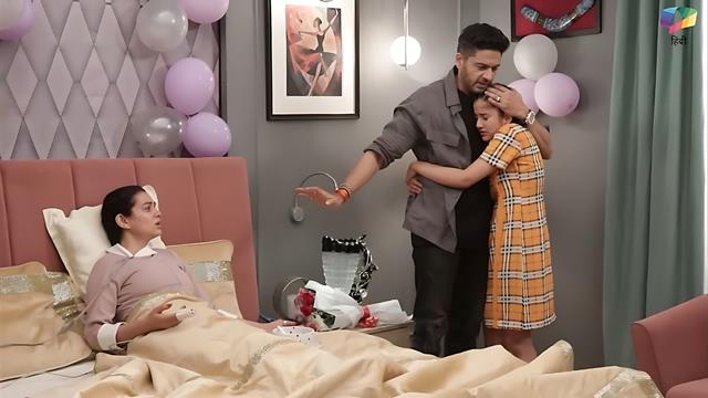 Anupamaa: Shruti receives a warm welcome at home, but Aadhya's panic attack recurs