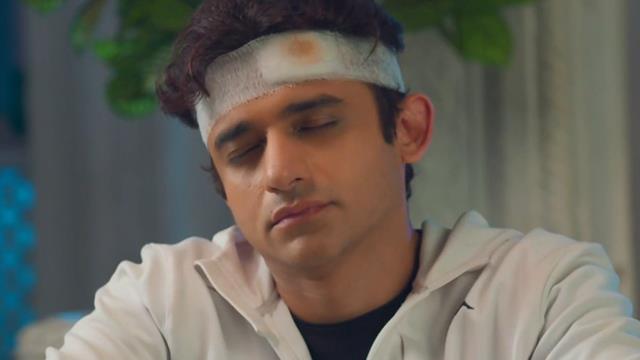 Yeh Rishta Kya Kehlata Hai: Poddars in tears of joy as Rohit comes back