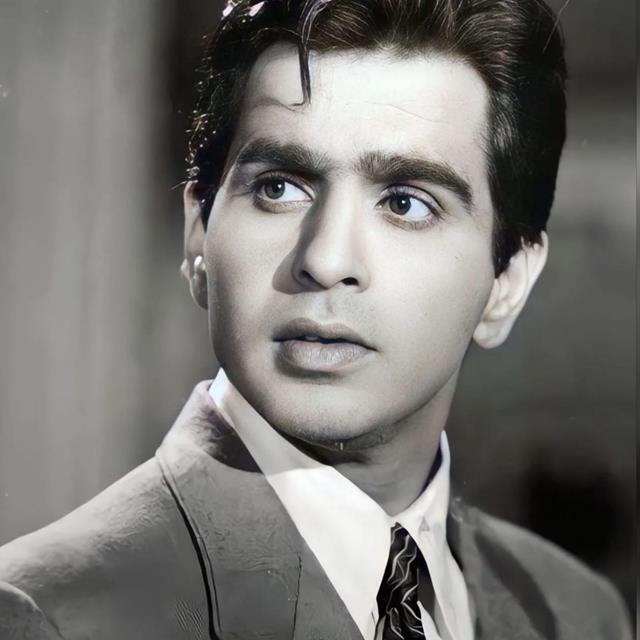 Late Bollywood icon Dilip Kumar's Pali Hill bungalow sold for Rs 172 crore