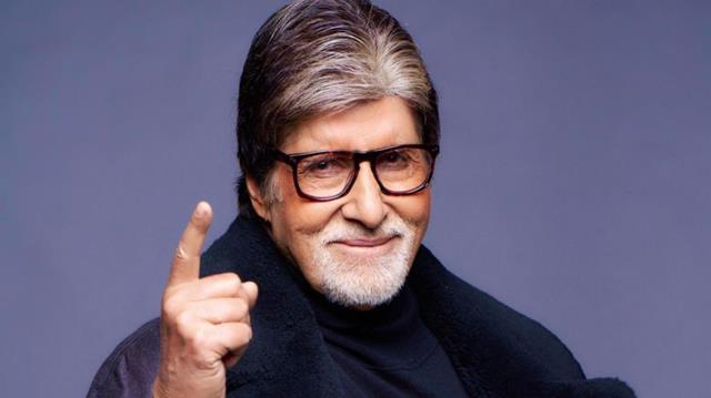 Amitabh Bachchan apologises 