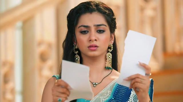 Yeh Rishta Kya Kehlata Hai: Ruhi rips Armaan-Abhira's wedding invitation in half