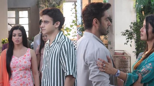 Yeh Rishta Kya Kehlata Hai: Rohit learns Ruhi's reality amid Abhira and Armaan's tense clash