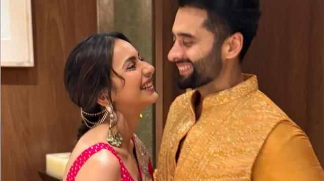 INSIDE Rakul Preet Singh and Jackky Bhagnani’s Joyful First Diwali Celebration Post-Wedding