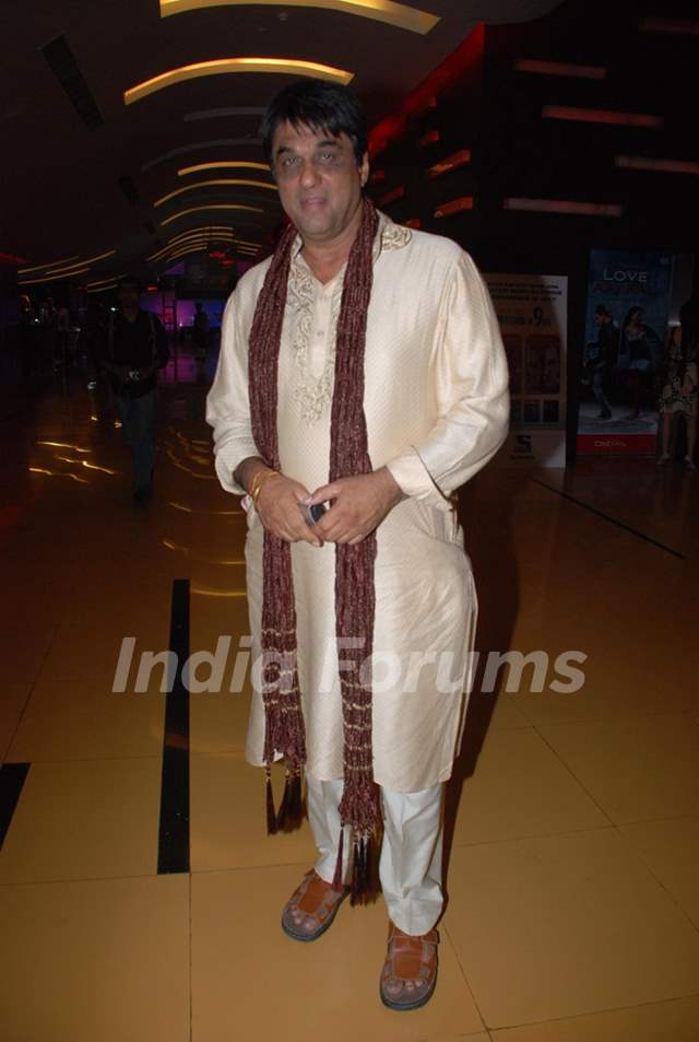 Mukesh Khanna at "Chal Chalein Premiere"