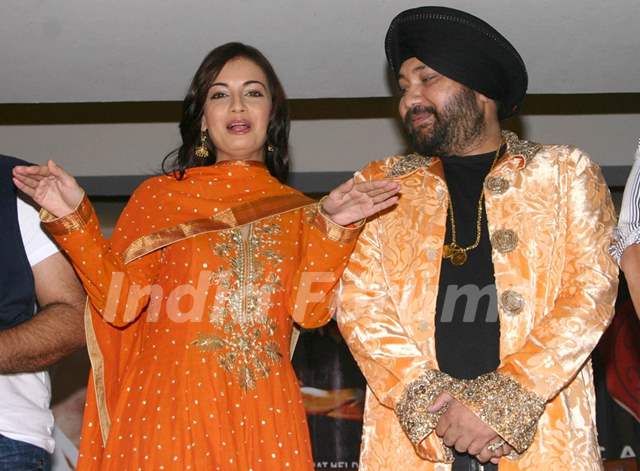 Daler Mehndi spotted with his family at the Mumbai airport Photo