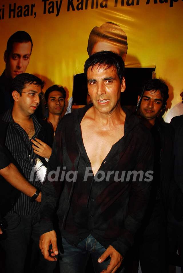 Akshay Kumar at "Star Gold Sabse Favourite Kuan" at Taj Land''s End