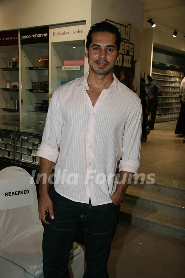 Bollywood actor Dino Morea at Landmark Store Launch Media