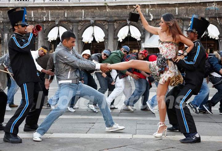 Akshay Kumar and Kareena Kapoor in Kambakth Ishq