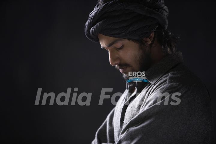 Anurag Sinha looking like a terrorist