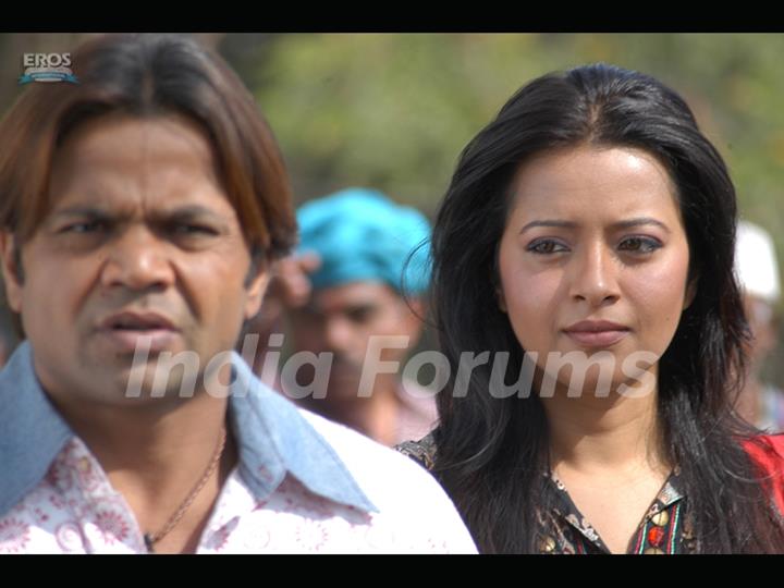 Reema Sen looking to Rajpal Yadav