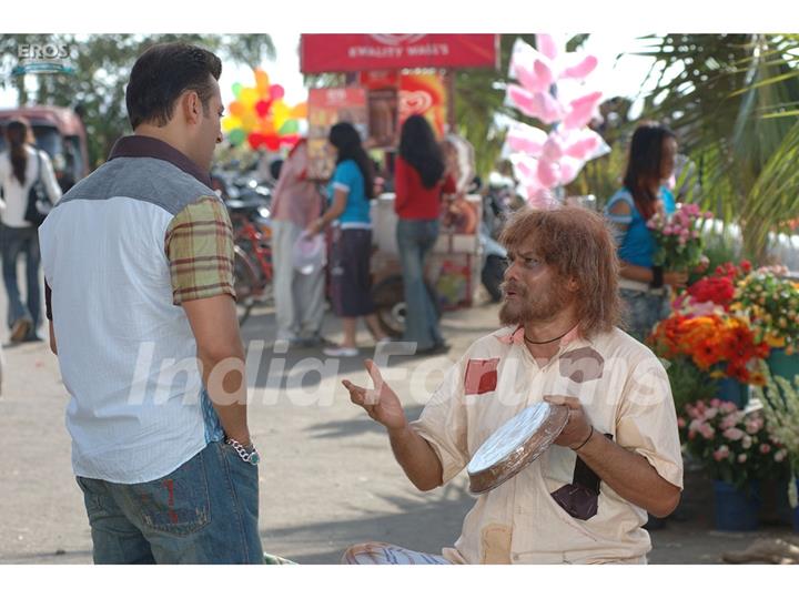 Salman Khan talking to a begger