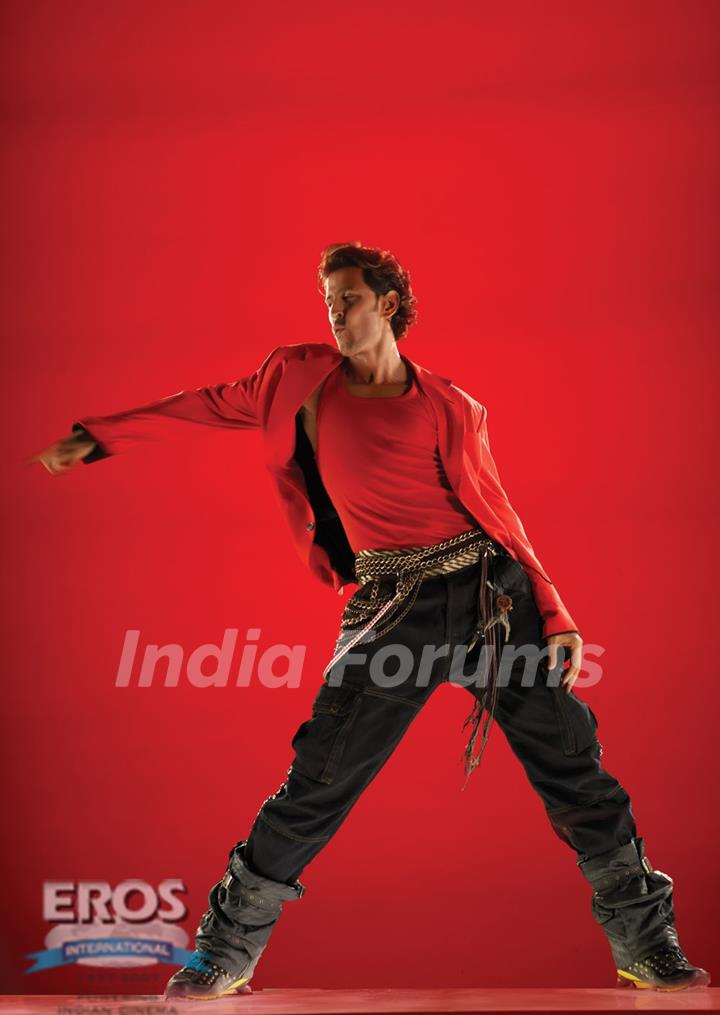 Hrithik Roshan looking hot and handsome