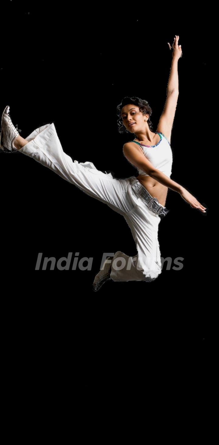Gayatri Patel doing aerobics
