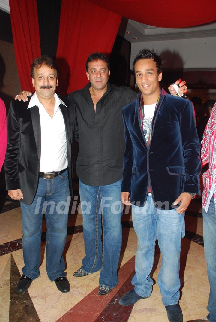 Sanjay Dutt at Baba Siddique's son Zeeshan's birthday bash at Taj Land's End