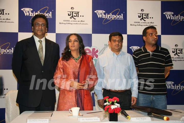 Shabana Azmi at Ek Jodi Kapada press meet at Novotel