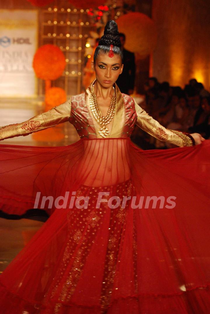 Model showcasing on ramp for Manish Malhotra on day 1 of HDIL