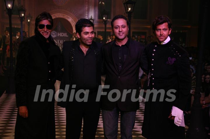 Amitabh Bachchan, Karan Johar and Hrithik Roshan at HDIL India Couture Week 2010