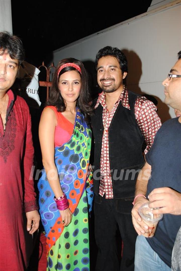 Neha Dhupia & Rannvijay at Navratri Dandiya 2010 in Borivali