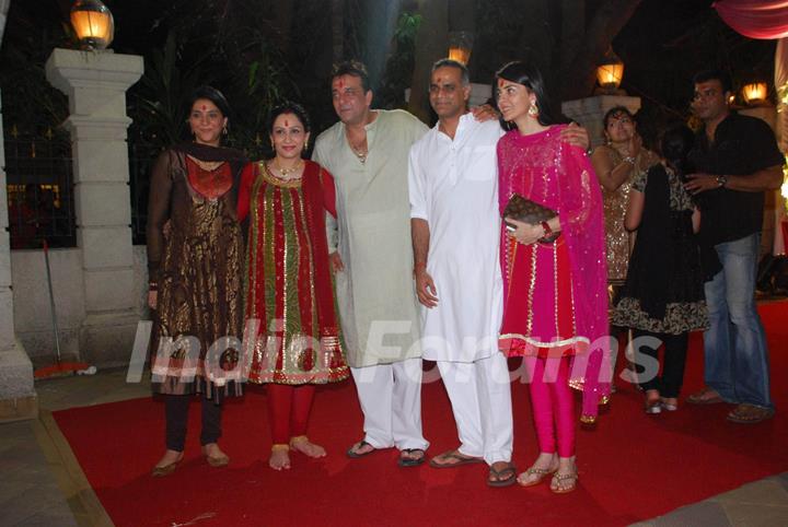 Priya Dutt, Manyata Dutt, Sanjay Dutt and Namrata Dutt at Mata ki Chowki at Bandra