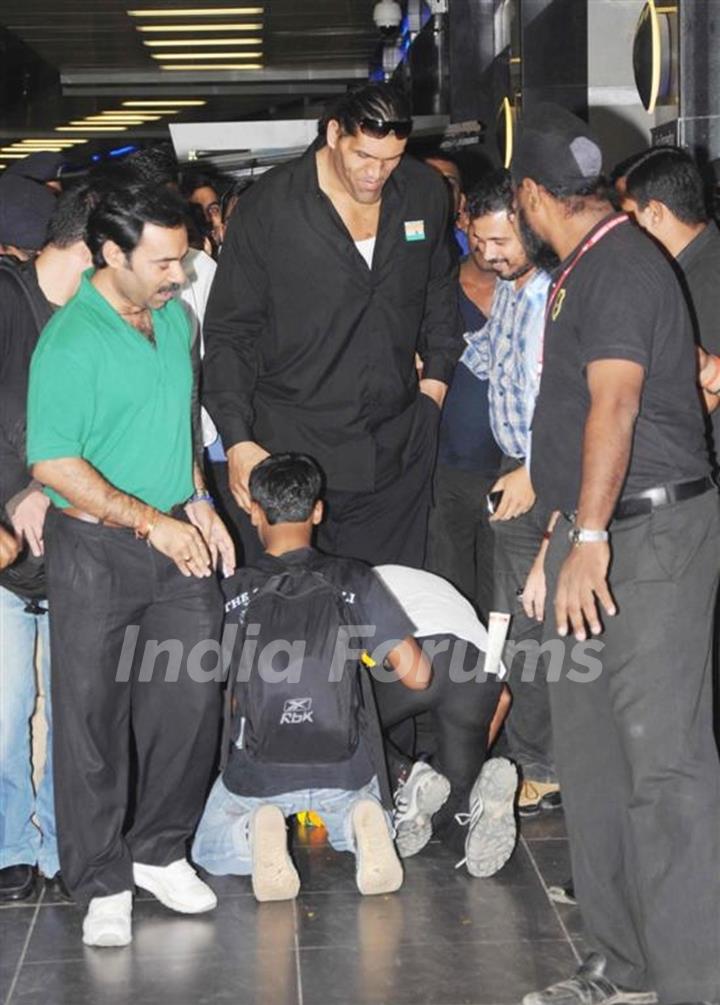 Khali arrived in India for Bigg Boss 4