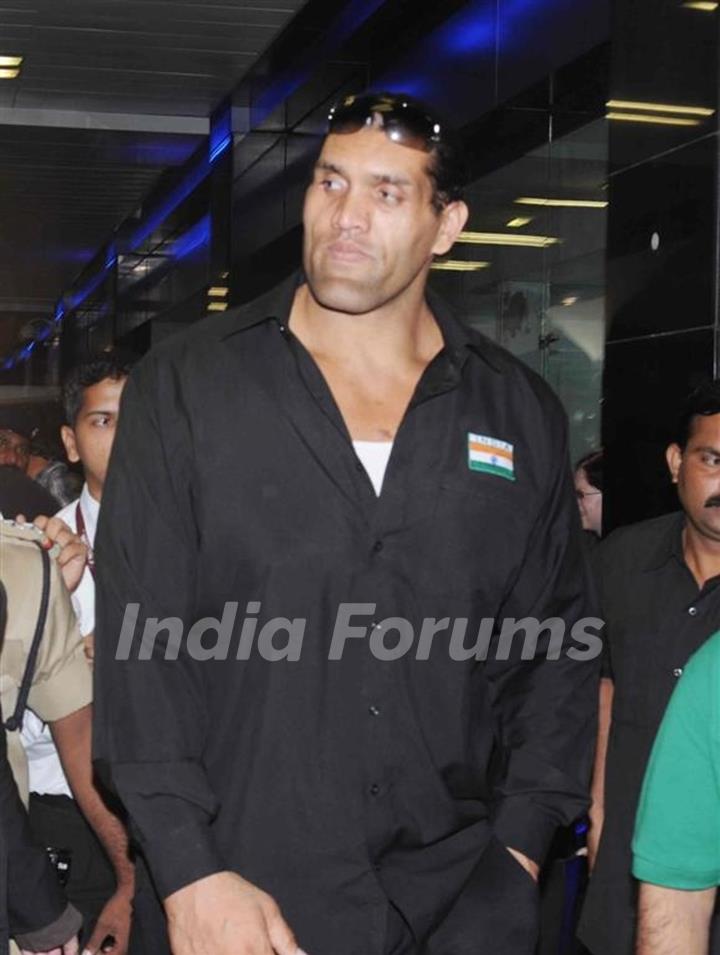 Khali arrived in India for Bigg Boss 4