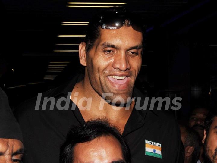 Khali arrived in India for Bigg Boss 4