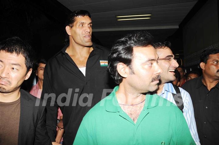 Khali arrived in India for Bigg Boss 4