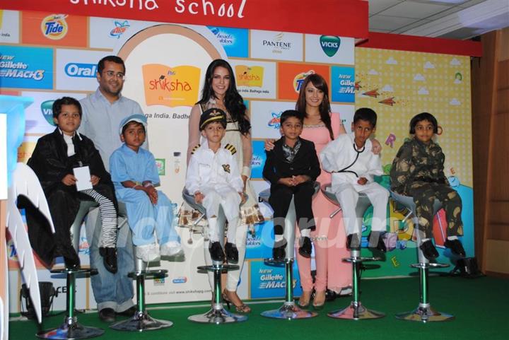 Neha Dhupia, Minissha Lamba, Chetan Bhagat at P&G Shiksha event closure in Chakala