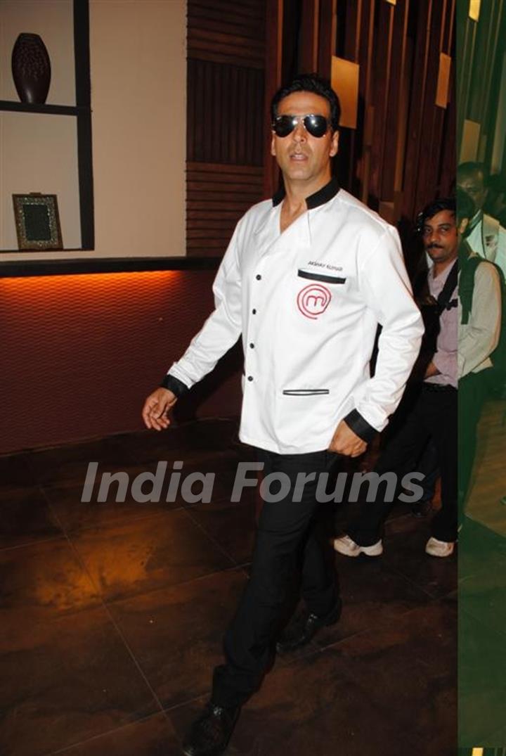 Akshay Kumar on the set of Amul Master Chef India