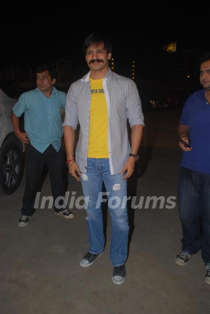 Vivek Oberoi visited Sankalp Dandiya, Mumbai