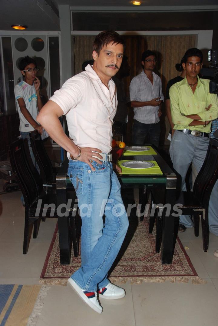 Jimmy Shergill on the sets of Sony's Aahat  Malad