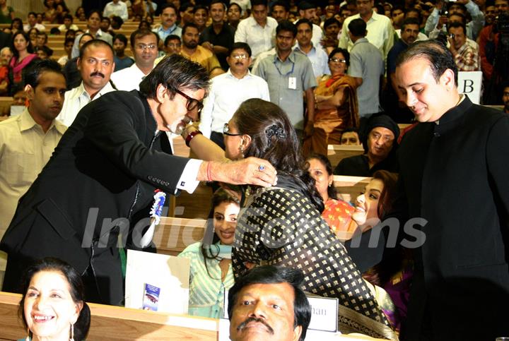 Amitabh Bachchan with family members after receiving the Best Actor award for Paa at the 57th National Films Awards, in New Delhi on Friday 22 Oct 2010