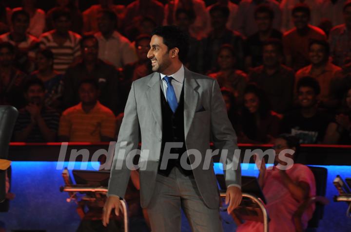 Abhishek Bachchan in tv show Kaun Banega Crorepati 4