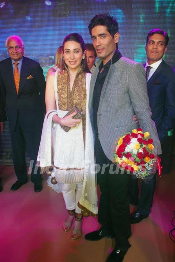 Karishma Kapoor at Manish Malhotra Bridal Collection show at Taj Mahal Hotel at Mumbai