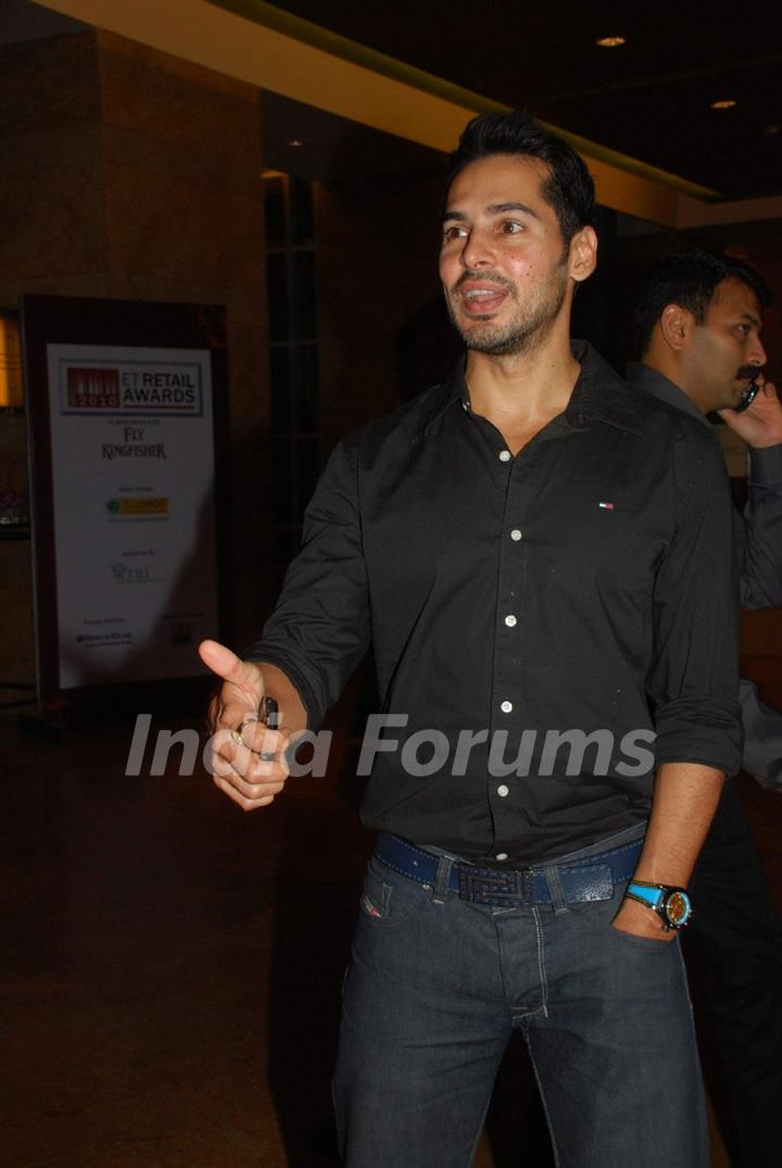 Dino Morea at ET Retail Awards at Grand Haytt