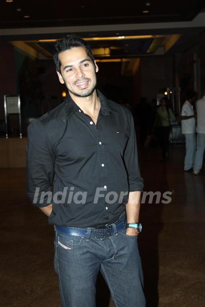 Dino Morea at ET Retail awards 2010