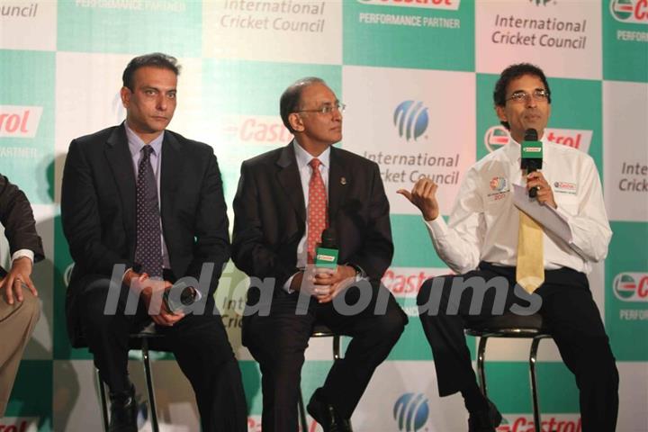 Harsha Bhogle and Ravi Shastri at Castrol-ICC World Cup Event at Mumbai