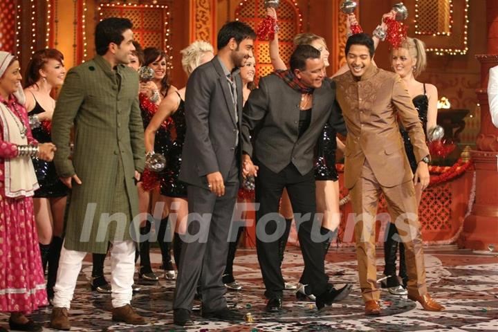 Cast of Movie Golmaal 3 and Mithun on the sets of Colors Diwali show