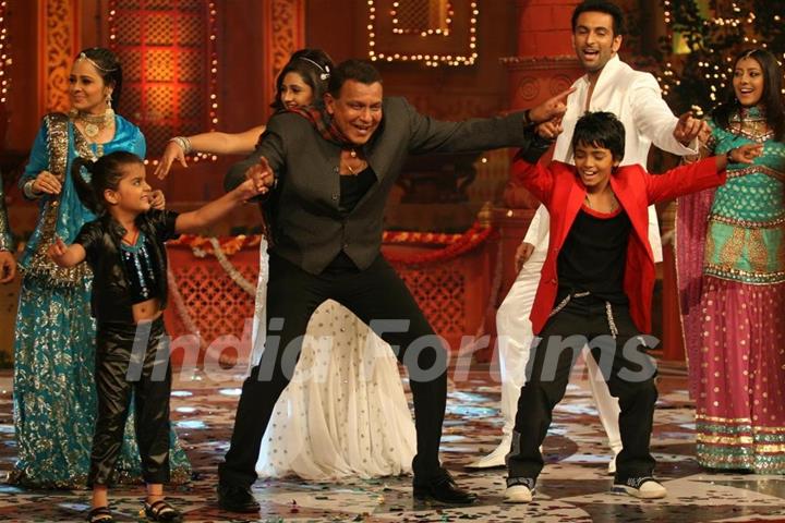 Mithun Chakraborty dancing on the sets of Colors Diwali show