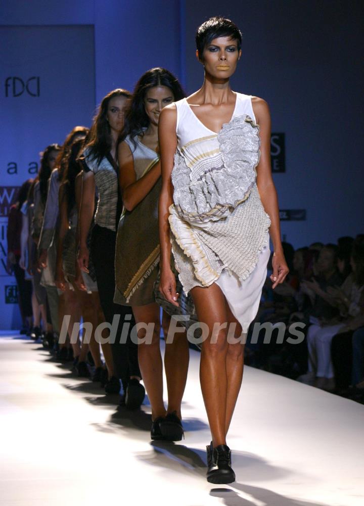 Models showcasing designer Gaurav Jai Gupta's  creation at the Wills Lifestyle India Fashion Week-Spring summer 2011 in New Delhi on Tue 26 Oct 2010