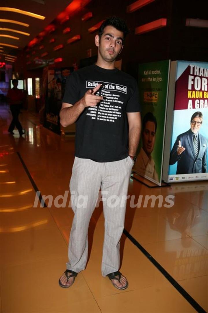 Karan Grover at Premiere of 3D film Pirnha at Cinemax, Andheri