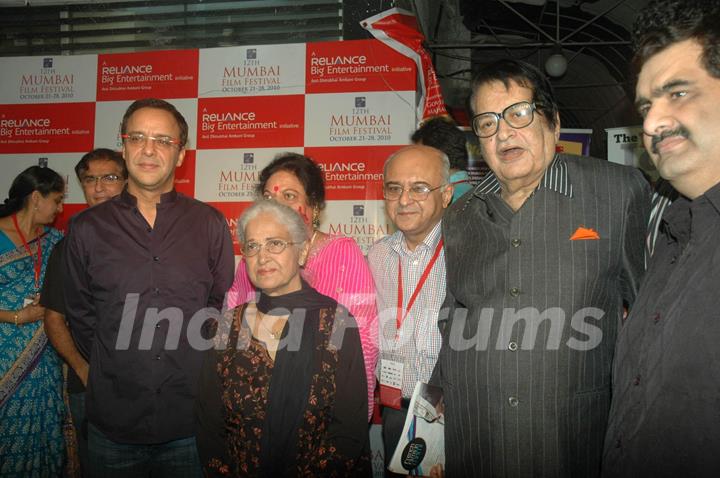 Manoj Kumar and Vidhu Vinod Chopra at Mami Closing ceremony at Chandan Cinema