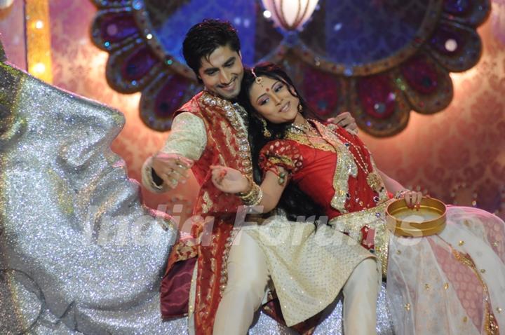 Harshad Chopra & Anupriya Kapoor in the Karvachaut special act for Diwali Dilon ki on Star Plus