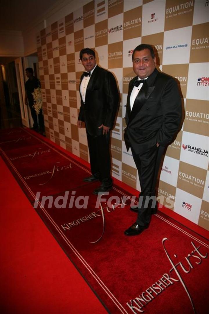 Cyrus Broacha at Rahul Bose sports auction at the Trident