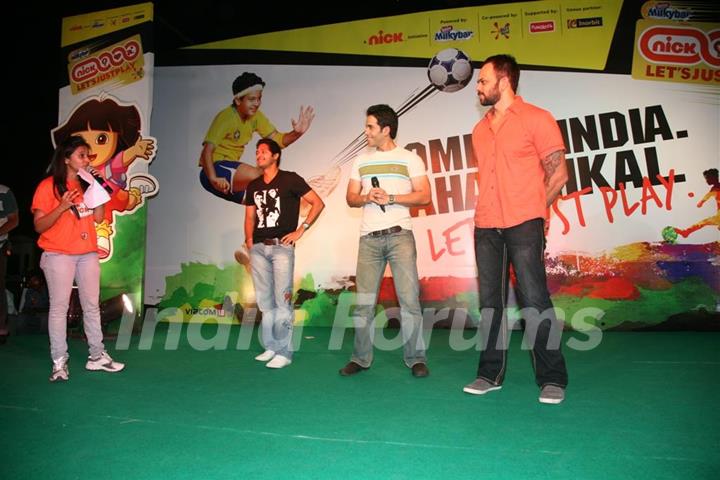 The Golmaal 3 cast and crew supports Nick Let's Just Play